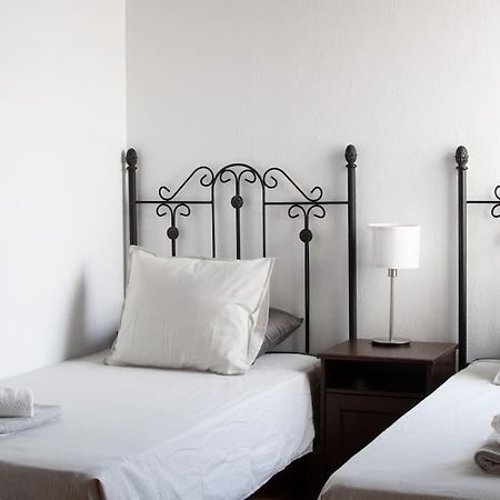 Casa Marlay Spacious, Heated Pool, Bbq & Fast Wi-Fi Only 15 Minutes Walk To Town Playa Blanca  Exterior photo