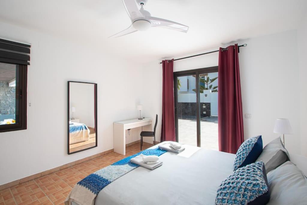 Casa Marlay Spacious, Heated Pool, Bbq & Fast Wi-Fi Only 15 Minutes Walk To Town Playa Blanca  Exterior photo