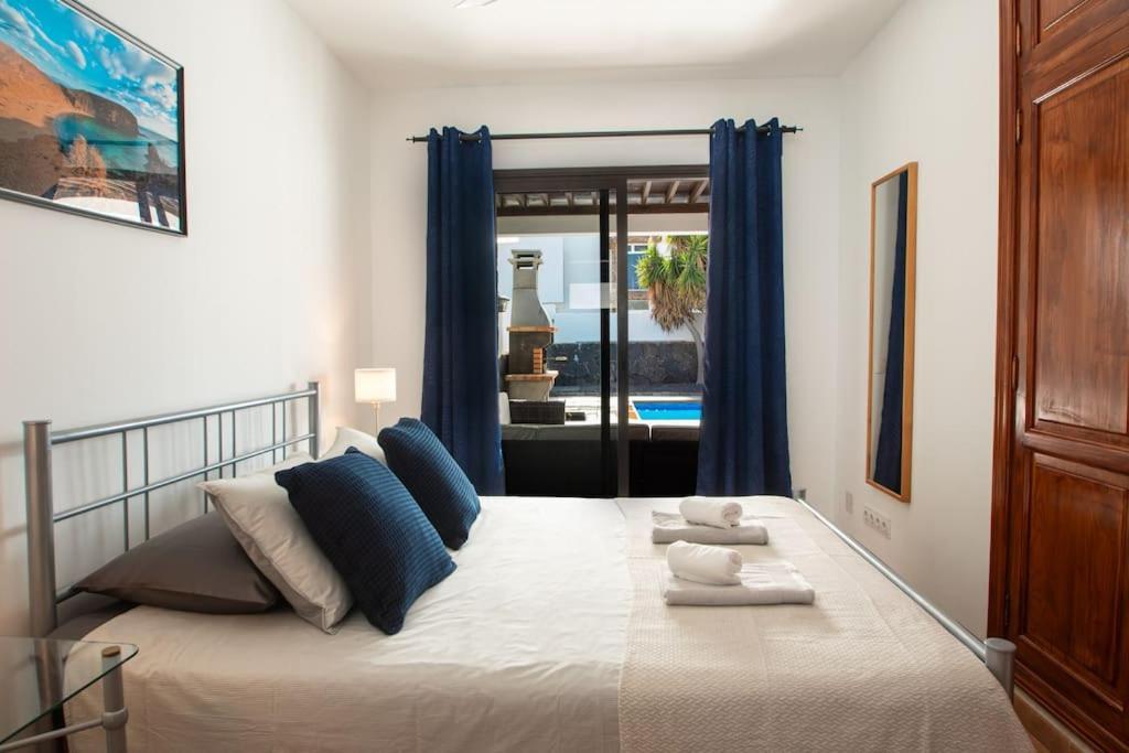Casa Marlay Spacious, Heated Pool, Bbq & Fast Wi-Fi Only 15 Minutes Walk To Town Playa Blanca  Exterior photo